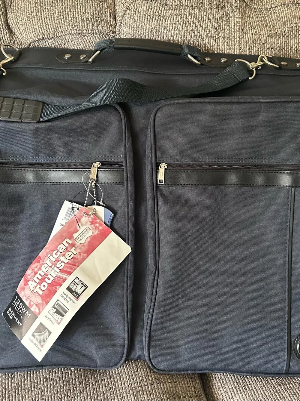 Vintage American Tourister Navy blue Men’s suitcase!